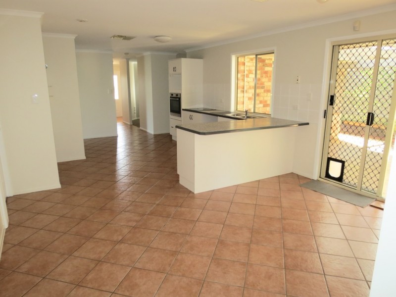 15 Whitchurch Road, Emerald QLD 4720