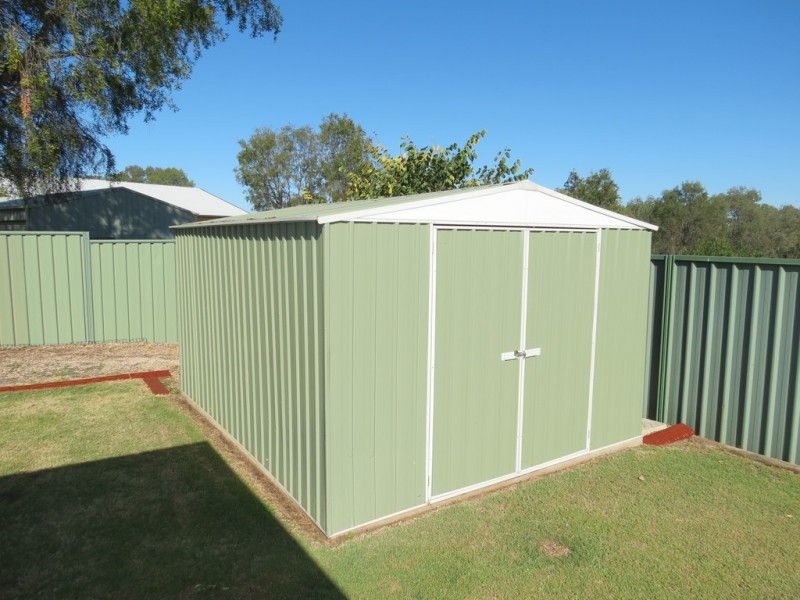 15 Whitchurch Road, Emerald QLD 4720