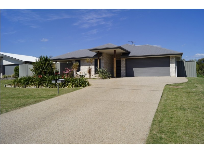 172 Opal Street, Emerald QLD 4720