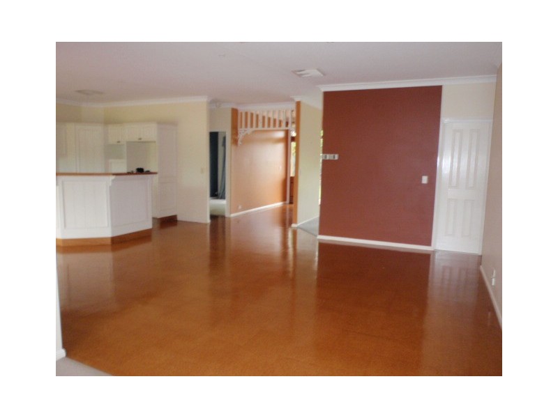 28 Whitchurch Rd, Emerald QLD 4720