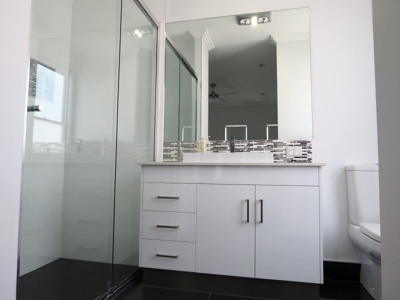 8 Sandown Street, Emerald QLD 4720