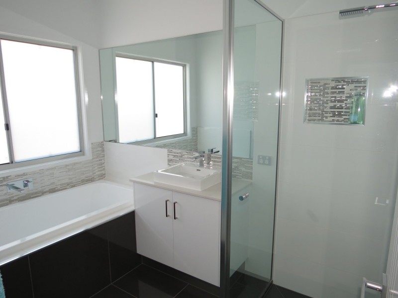 8 Sandown Street, Emerald QLD 4720