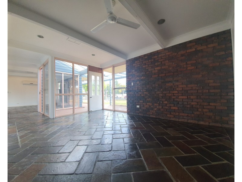 2 Martin Place, Emerald QLD 4720