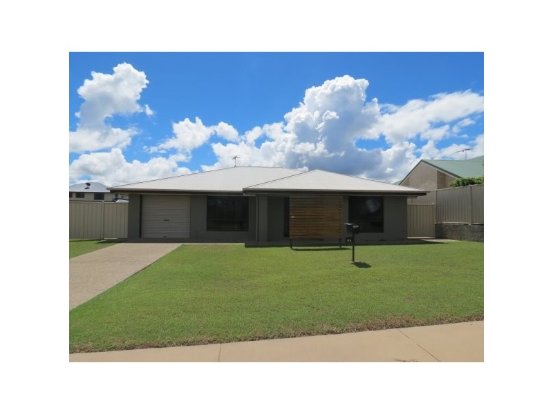 14 Pressler Road, Emerald QLD 4720