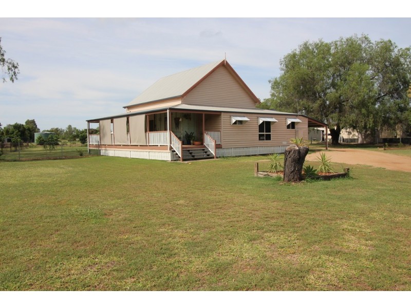 18 Rodeo Court, Emerald QLD 4720