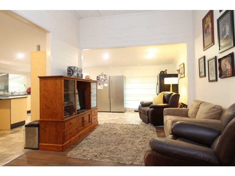 18 Rodeo Court, Emerald QLD 4720