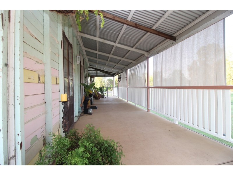 18 Rodeo Court, Emerald QLD 4720