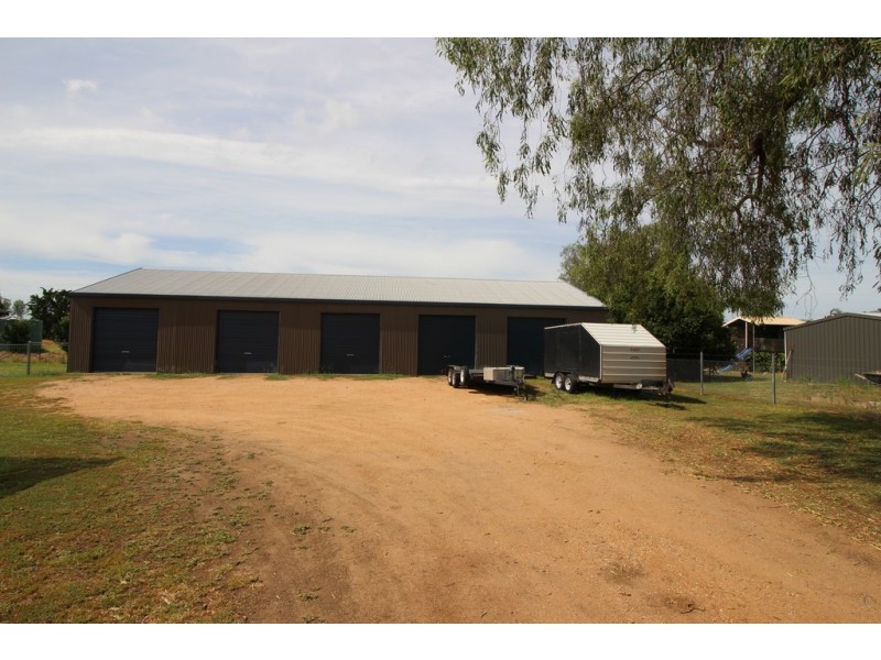 18 Rodeo Court, Emerald QLD 4720