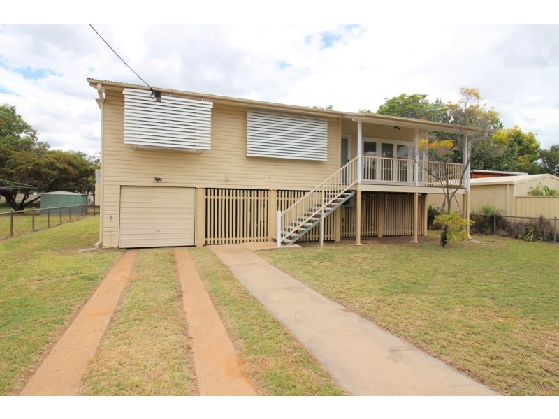 16 Retro Street, Emerald QLD 4720