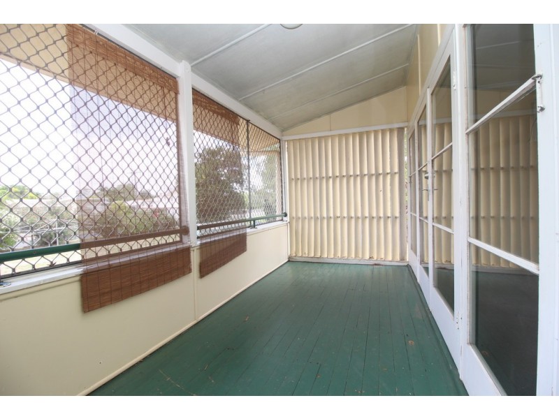 18 Retro Street, Emerald QLD 4720