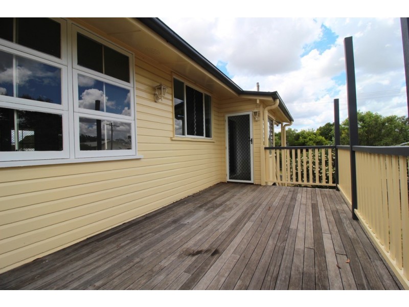 20 Retro Street, Emerald QLD 4720