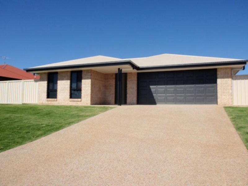 7 Berthun Street, Emerald QLD 4720