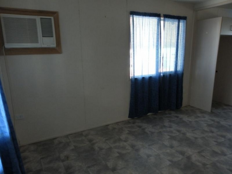 2 Mangrove Street, Blackwater QLD 4717