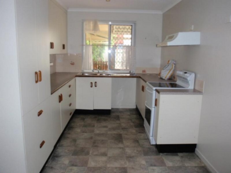 10 Roseanne Road, Emerald QLD 4720