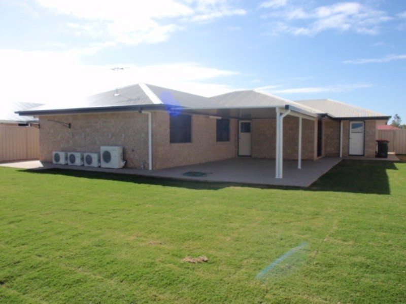 34 Wright Street, Emerald QLD 4720