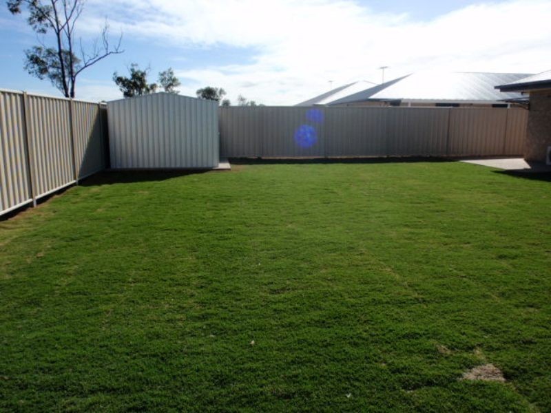 34 Wright Street, Emerald QLD 4720