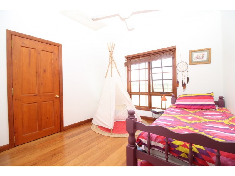 310 Glengallan Road, Emerald QLD 4720