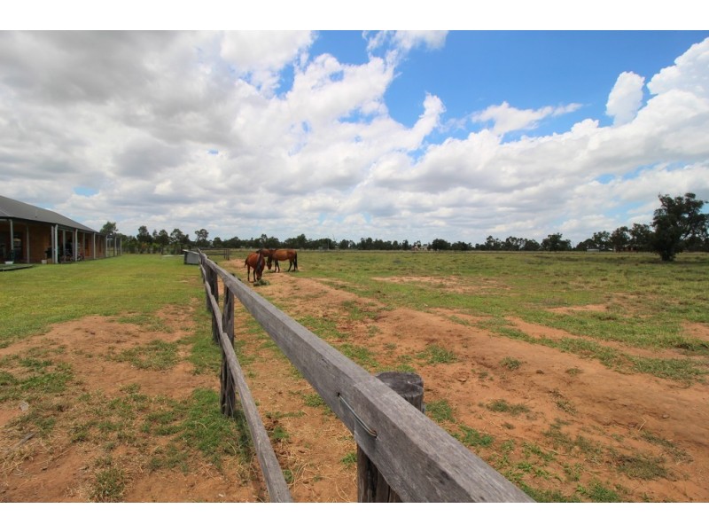 310 Glengallan Road, Emerald QLD 4720