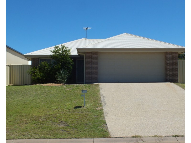 4 Scenic Drive, Emerald QLD 4720