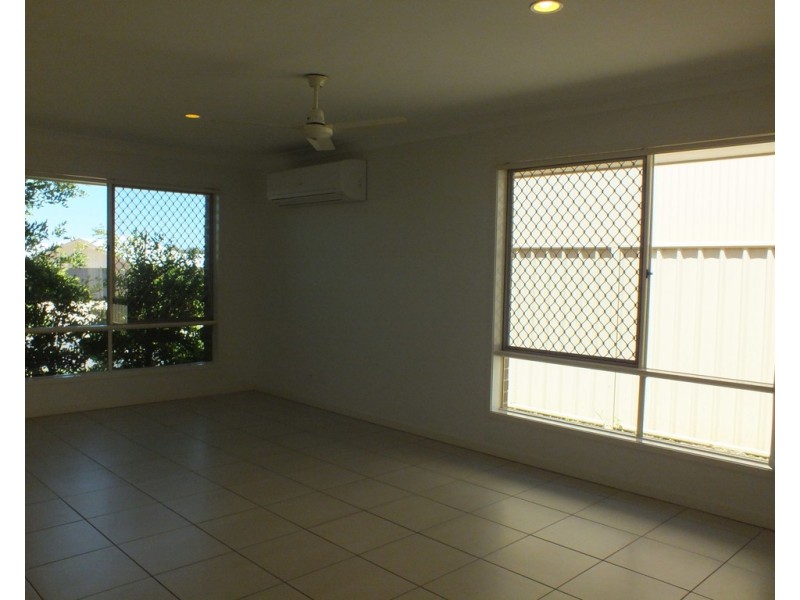 4 Scenic Drive, Emerald QLD 4720