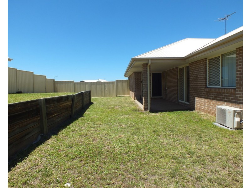 4 Scenic Drive, Emerald QLD 4720