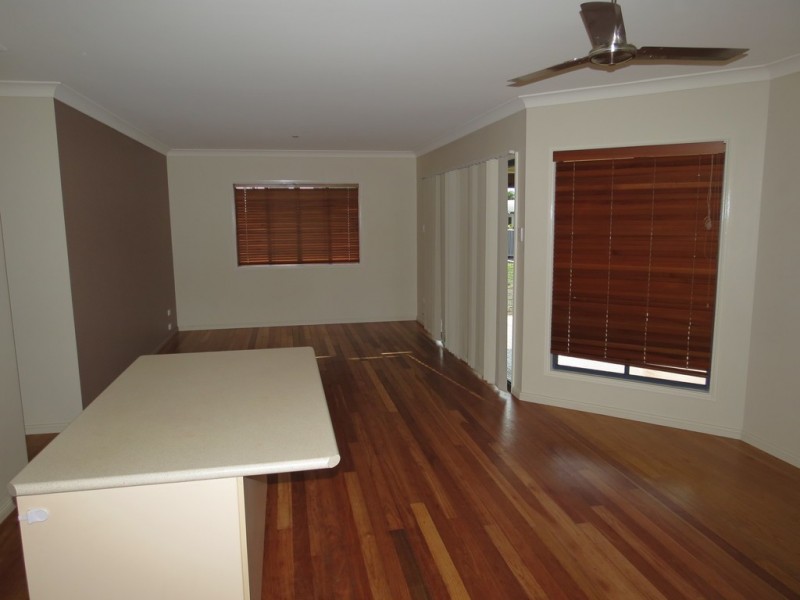 17A Gray Street, Emerald QLD 4720