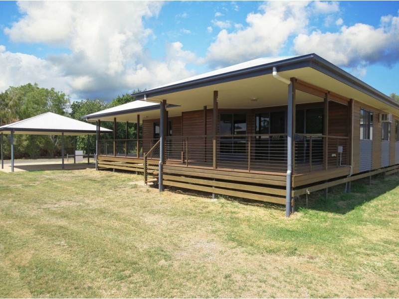 17A Gray Street, Emerald QLD 4720