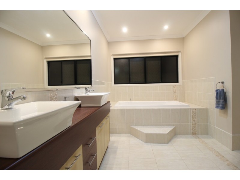 21 Haswell Street, Emerald QLD 4720