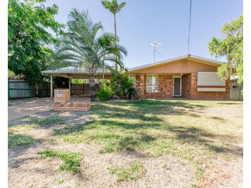 10 Roseanne Rd, Emerald QLD 4720