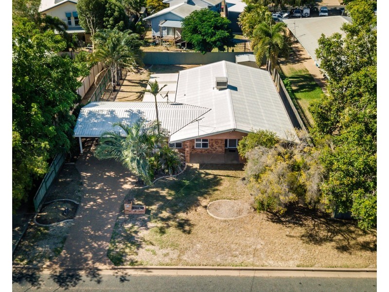 10 Roseanne Rd, Emerald QLD 4720