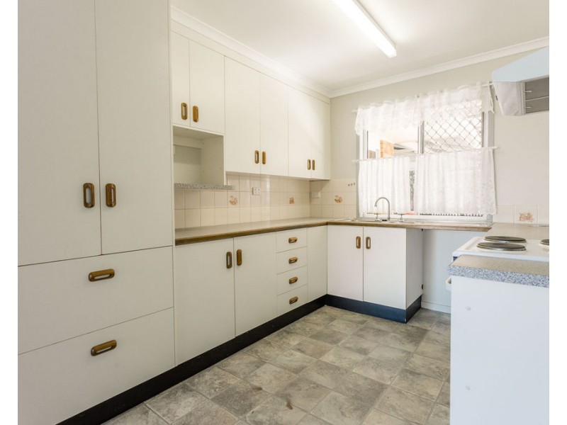 10 Roseanne Rd, Emerald QLD 4720