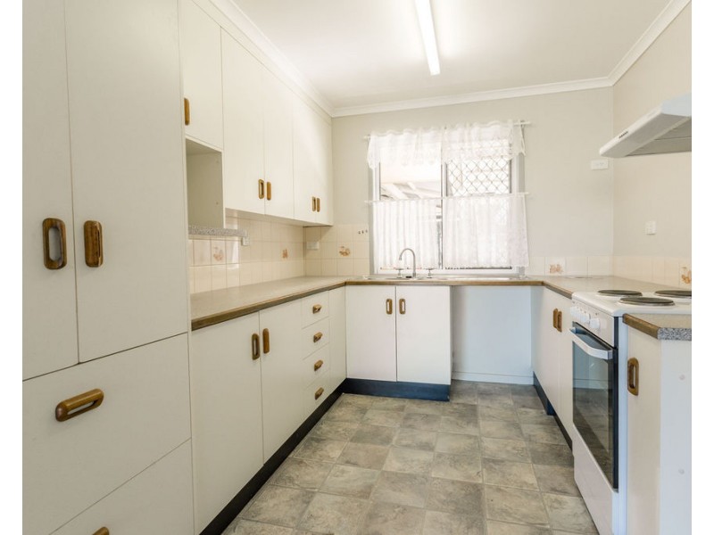 10 Roseanne Rd, Emerald QLD 4720
