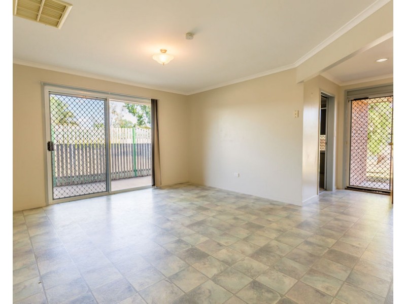 10 Roseanne Rd, Emerald QLD 4720