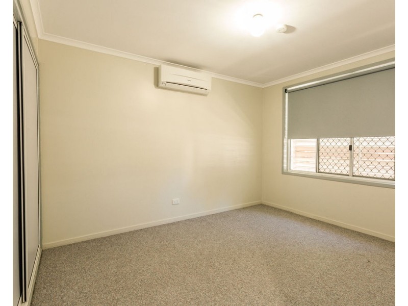 10 Roseanne Rd, Emerald QLD 4720
