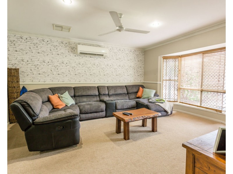 93 Gray Street, Emerald QLD 4720