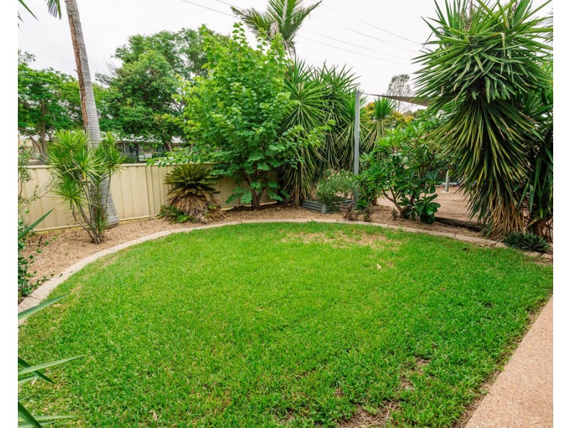 93 Gray Street, Emerald QLD 4720