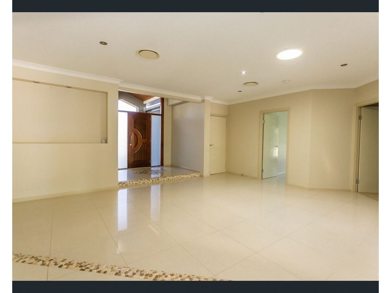 41 Russ Layton Dr, Emerald QLD 4720