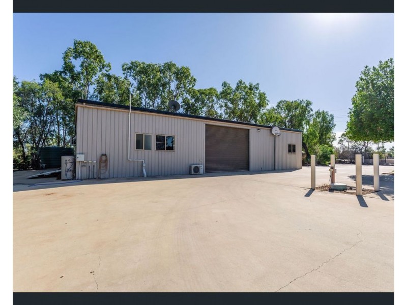 41 Russ Layton Dr, Emerald QLD 4720