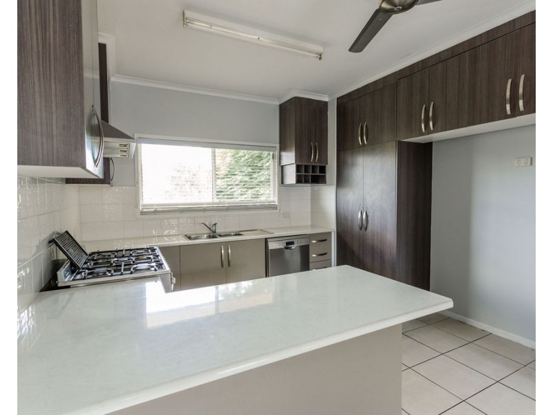 4 Roseanne Rd, Emerald QLD 4720