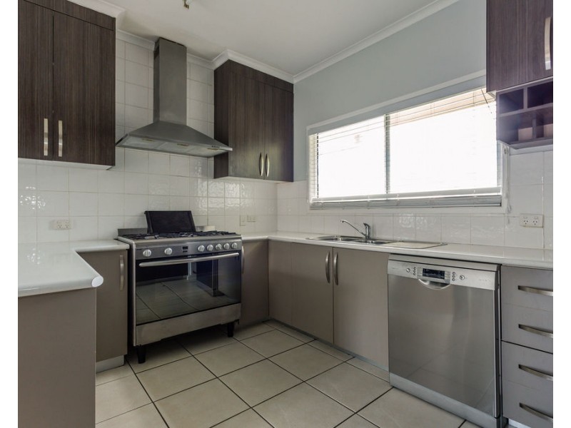 4 Roseanne Rd, Emerald QLD 4720