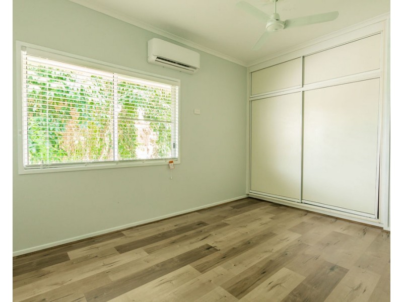 4 Roseanne Rd, Emerald QLD 4720