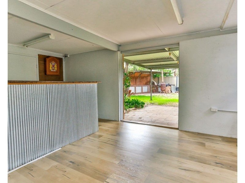 4 Roseanne Rd, Emerald QLD 4720