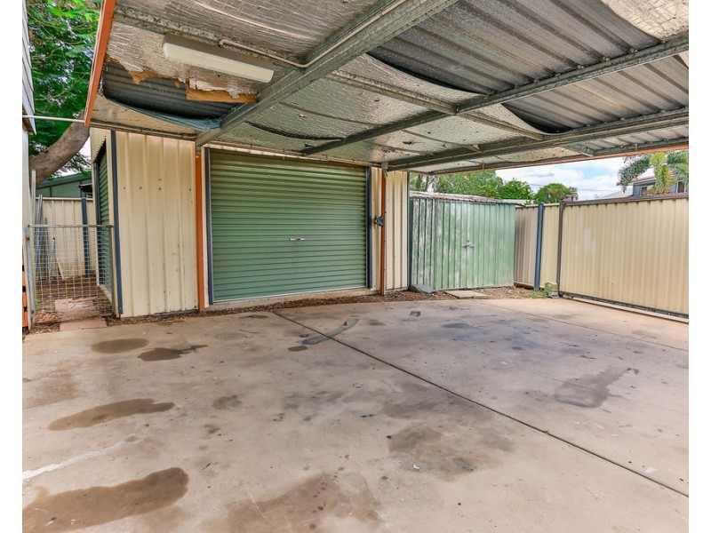 4 Roseanne Rd, Emerald QLD 4720