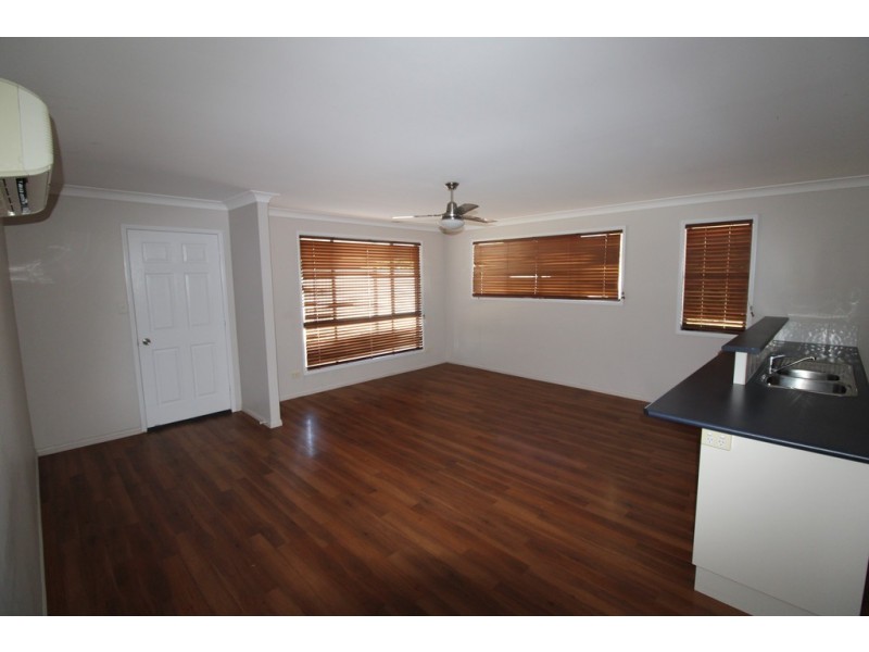 4/6 Burn St, Capella QLD 4723