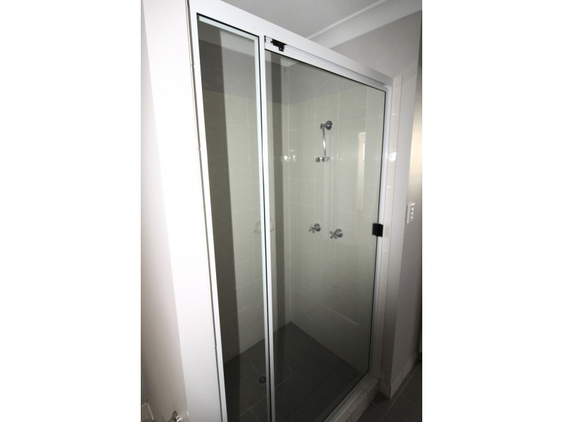 4/6 Burn St, Capella QLD 4723