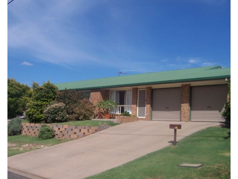 32 Riverview Street, Emerald QLD 4720