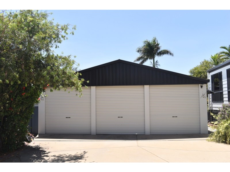 10 Ward Place, Emerald QLD 4720