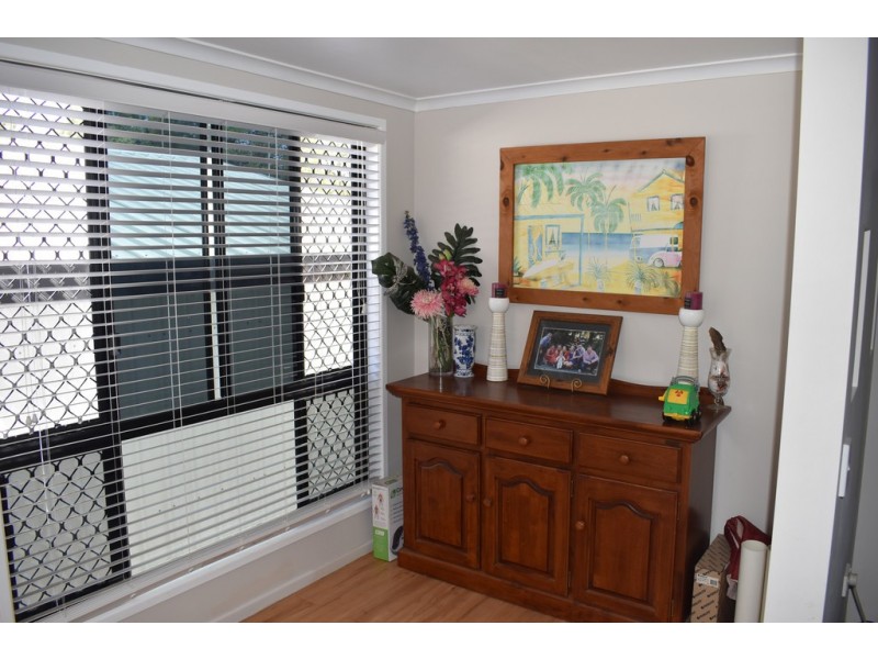 10 Ward Place, Emerald QLD 4720