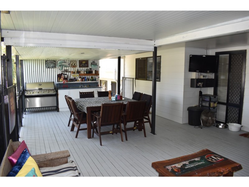 10 Ward Place, Emerald QLD 4720