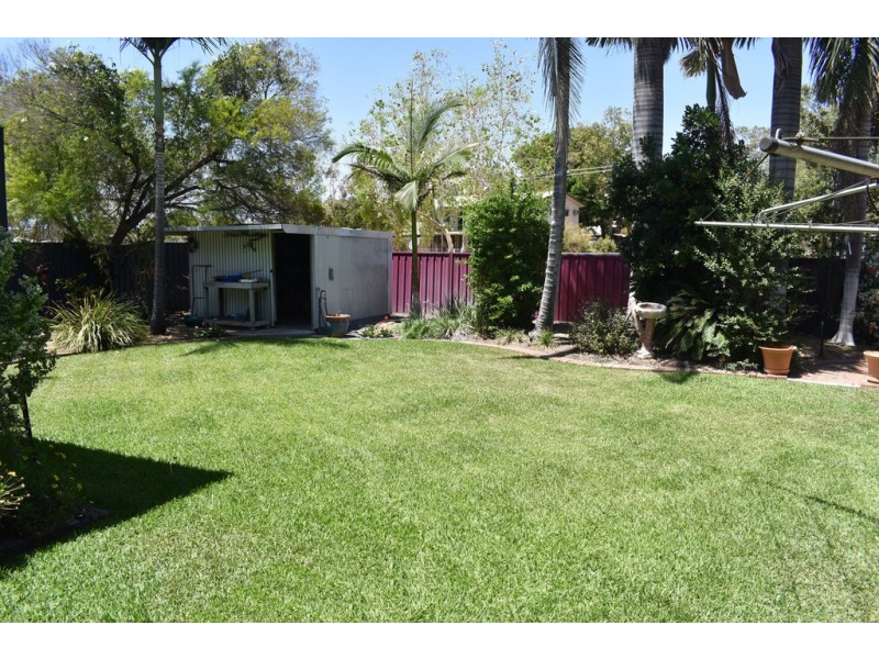 10 Ward Place, Emerald QLD 4720